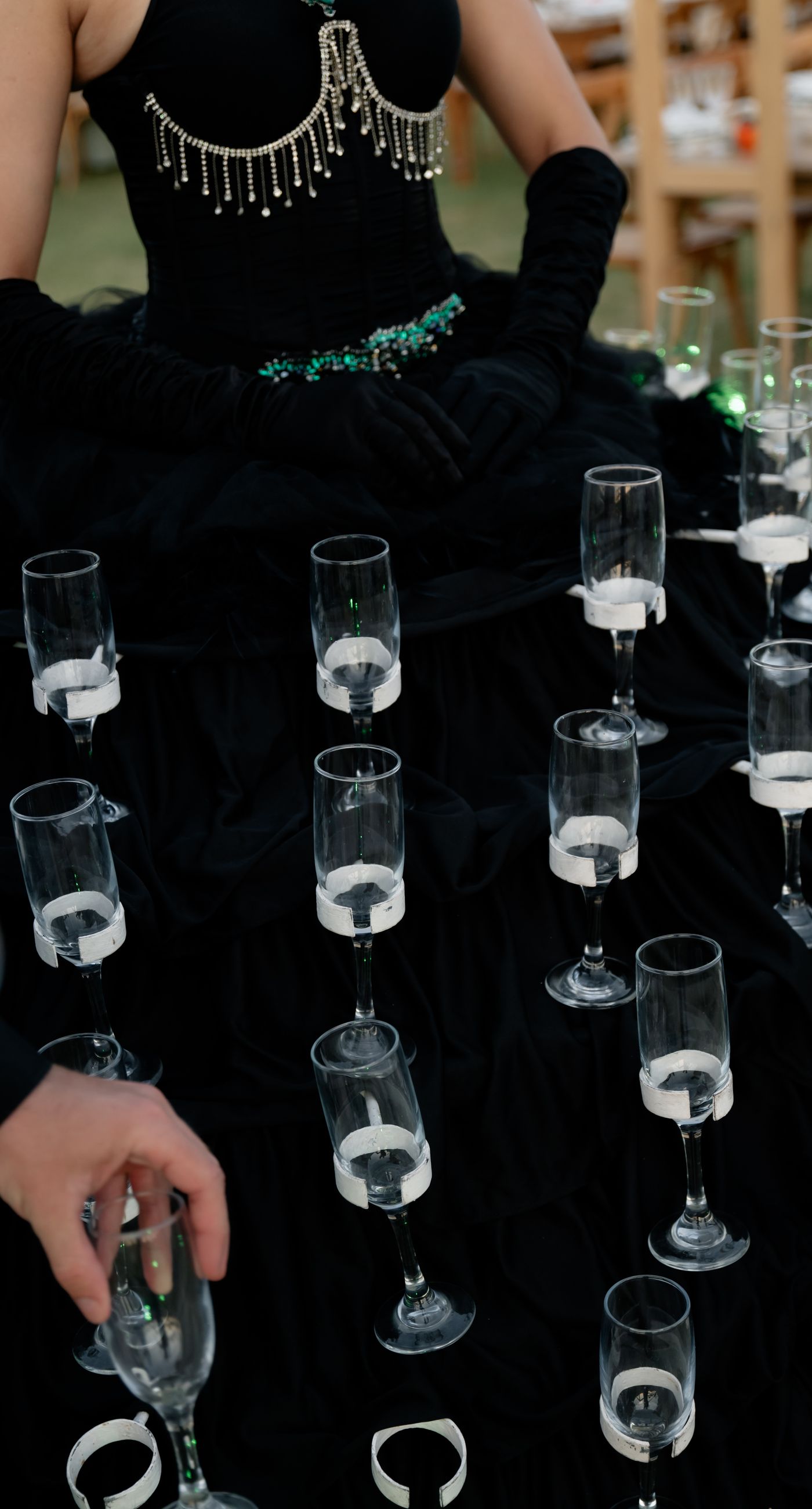 A Sculptural Ceremony in Pink - A modern wedding on the green, with clean lines and soft pink florals subtly standing out against the natural landscape. A setting that feels minimal, bright, and effortlessly elegant. - Photo 18